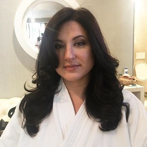 TenishaSweetBeauty