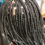 Knotless Box Braids (Medium)