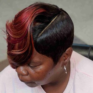 Dee Sigure Cosmetologist photo 3