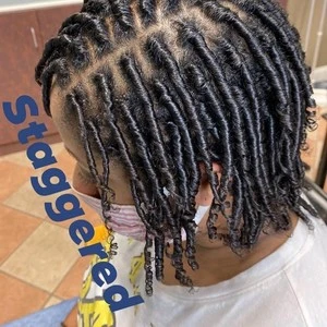 So nice to see a community dedicated to dreads!! Mine are about 4