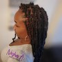 Small knotless  Braids