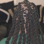 Medium Mid Back Knotless Braids