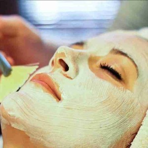 Carrie Threatt Esthetician photo 2
