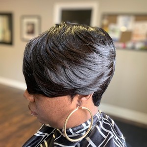 Meshia Stylez Cosmetologist photo 2