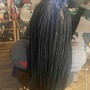 Small knotless Braids