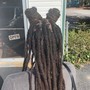 Small/medium knotless Braids