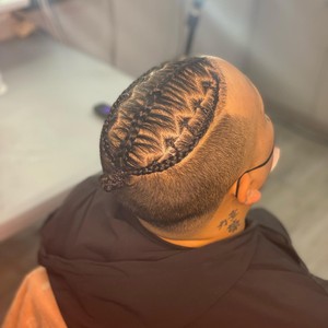 Mens Haircuts Near You in Hampton