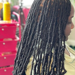 Loc Extensions Near Me: St Louis, MO | Appointments | StyleSeat