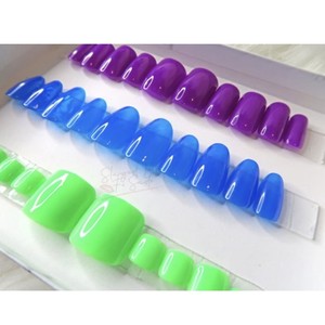 FE SADE THE PRESSON NAIL GURU photo 3