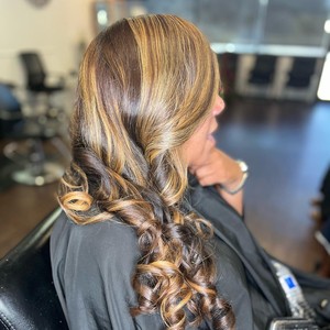 Meshia Stylez Cosmetologist photo 3