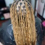 Touch up knotless or box braids