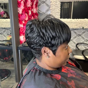 Women's Trim Near Me: Montgomery, IL, Appointments