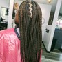 Medium Knotless braids