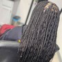 Small Knotless Goddess Braids