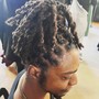 Loc retwist and style