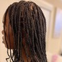 Small Goodess Knotless Braids