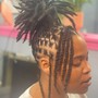 Knotless Braids (small-med)