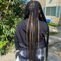 Small knotless braids med back