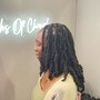 Medium Knotless (mid back) Box Braids