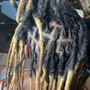 Coloring locs