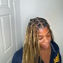 Medium Knotless w Highlights