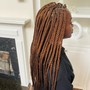 Small Goddess knotless Braids