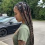 Small knotless Braids