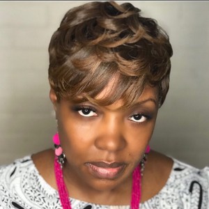 Rusala Curtis Cosmetologist photo 3
