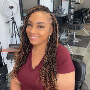 Teaze'd Beauty Bar Stylist | Book Online with StyleSeat
