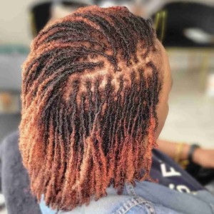 Emily Tryon Cosmetologist photo 2