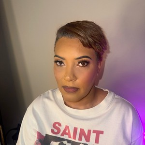 Destiny Makeup Artist photo 2