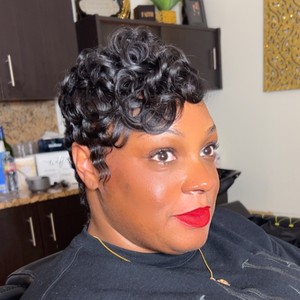 Felecia Marie Cosmetologist photo 4