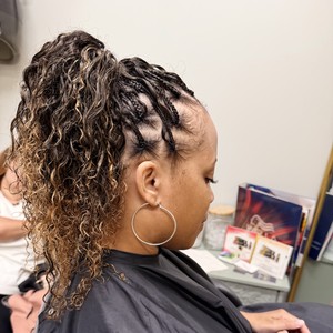 CierraPresha Cosmetologist photo 3