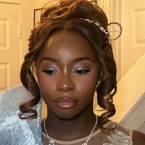 Taylor Makeup Artist photo 2
