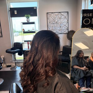 Tye Garcia Cosmetologist photo 4